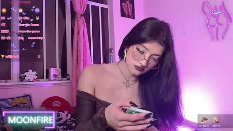 Nicky  online show from March 4, 5:32 am