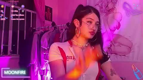 Nicky  online show from October 3, 2:19 am