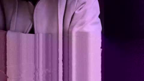 Snapshot of moonflamek chatting on February 12, 12:49 am moonflamek online show from February 12, 12:49 am