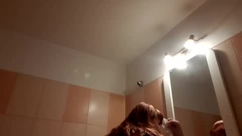 MoonFox  online show from January 13, 12:21 pm