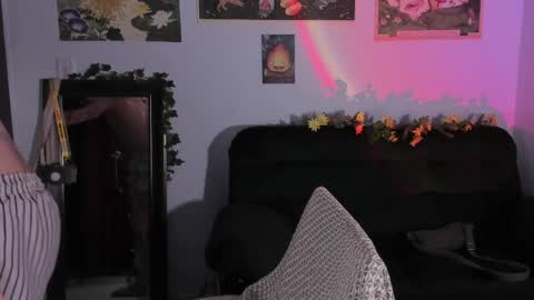 Clove online show from April 4, 5:38 am