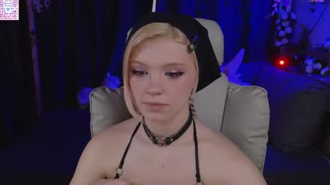 Snapshot of moonlight_mia chatting on June 20, 5:38 pm Mia online show from June 20, 5:38 pm