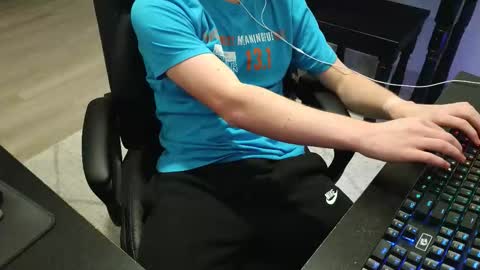 moonlighter7 online show from November 13, 1:37 am