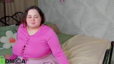 Snapshot of moonlitadele chatting on February 25, 10:14 am Adele online show from February 25, 10:14 am