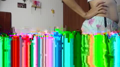 Snapshot of moonlunita chatting on May 5, 10:07 pm moonlunita online show from May 5, 10:07 pm
