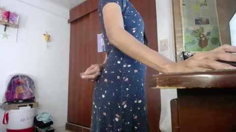Snapshot of moonlunita chatting on June 4, 8:26 pm moonlunita online show from June 4, 8:26 pm