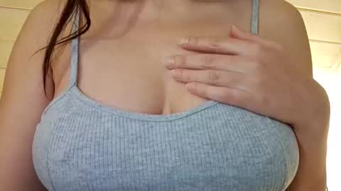 moonrose69 online show from December 17, 2:39 am