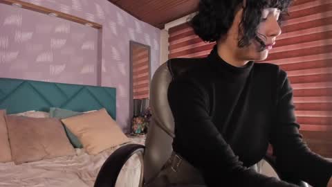 Michelle online show from February 2, 1:08 pm