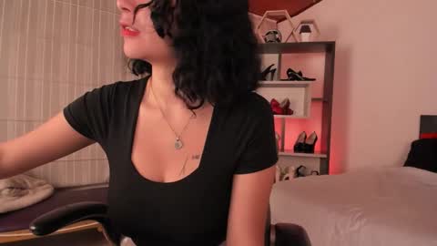 Michelle online show from January 6, 12:42 pm