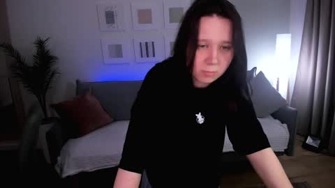 Charli online show from April 13, 6:35 pm