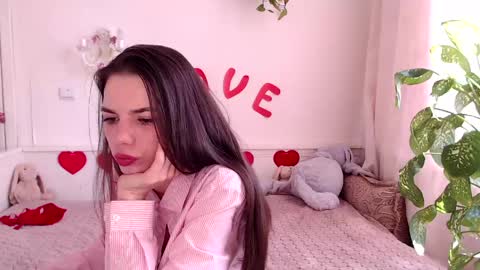 moore_alice online show from April 12, 1:38 pm