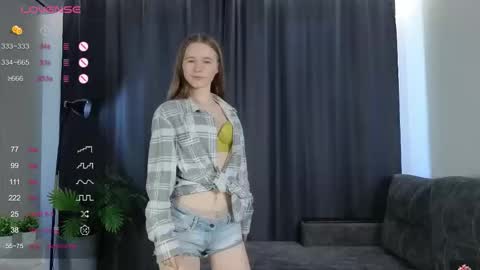 Snapshot of moranabetony chatting on February 6, 6:07 am Morana online show from February 6, 6:07 am