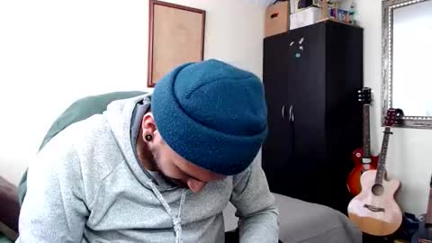 Abelardo online show from December 3, 6:39 pm