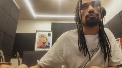 Snapshot of morebemdotad chatting on July 21, 10:23 pm Diego online show from July 21, 10:23 pm