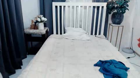 eiren siarez online show from March 1, 8:38 am