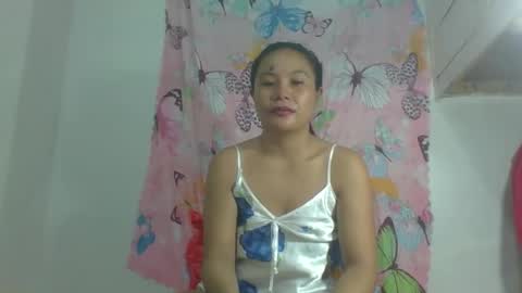 Snapshot of morena_girl31 chatting on May 20, 4:46 pm morena_girl31 online show from May 20, 4:46 pm