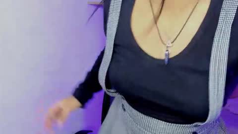 morena_rodriguez_9 online show from January 14, 7:19 pm