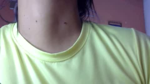 Snapshot of morenita5640 chatting on October 14, 11:44 am morenita5640 online show from October 14, 11:44 am