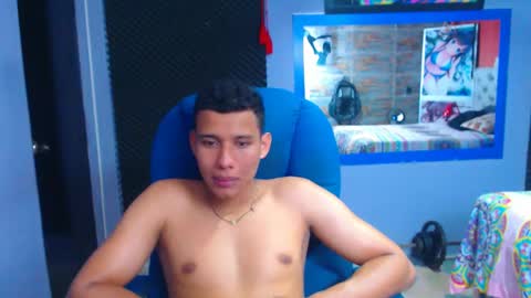 MorenoFullHot online show from December 13, 1:22 pm