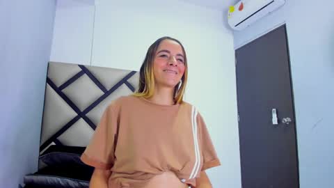 morgan_82ws online show from April 4, 7:44 pm