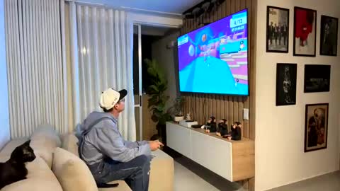 Snapshot of morgan_hiller chatting on October 21, 2:01 am online show from October 21, 2:01 am