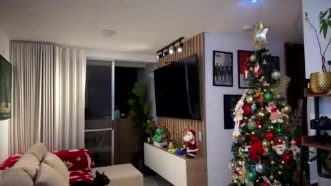   online show from January 11, 1:43 am