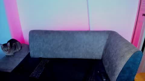 Snapshot of morgana_noctis chatting on July 28, 1:34 am morgana_noctis online show from July 28, 1:34 am