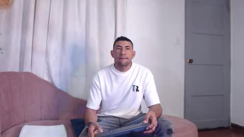 MORGAN AND MEGAN online show from September 17, 11:01 am