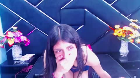 Snapshot of morganasmit_ chatting on December 4, 2:42 am morganasmit_ online show from December 4, 2:42 am