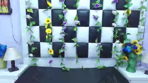 Snapshot of morganasmit_ chatting on February 6, 7:29 pm morganasmit_ online show from February 6, 7:29 pm