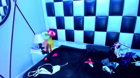 Snapshot of morganasmit_ chatting on February 25, 6:39 pm morganasmit_ online show from February 25, 6:39 pm