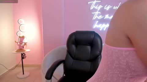 Morgan Hicks online show from February 19, 5:49 pm