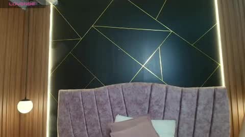 Moriah online show from March 20, 12:10 pm