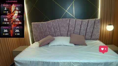 Moriah online show from April 1, 12:50 pm