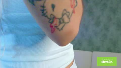 Snapshot of morninbunny_ chatting on April 20, 3:09 am Emilia online show from April 20, 3:09 am