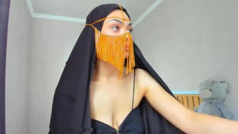 Medina online show from May 11, 7:47 am