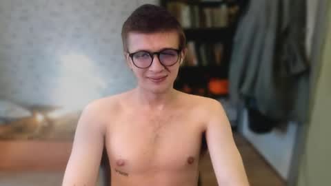 Snapshot of mortywithlove chatting on May 1, 1:43 am Morty online show from May 1, 1:43 am