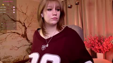 morvelyn online show from November 25, 2:50 pm