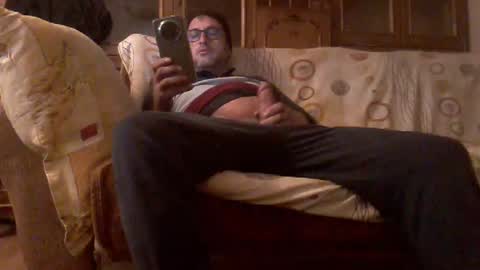 Snapshot of mospeleu chatting on February 26, 7:09 am Nomadu online show from February 26, 7:09 am