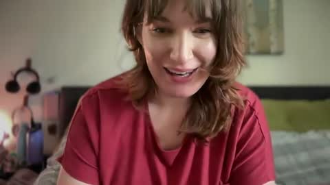 Snapshot of mossy_mommy chatting on June 19, 3:05 pm Mossy Mommy online show from June 19, 3:05 pm