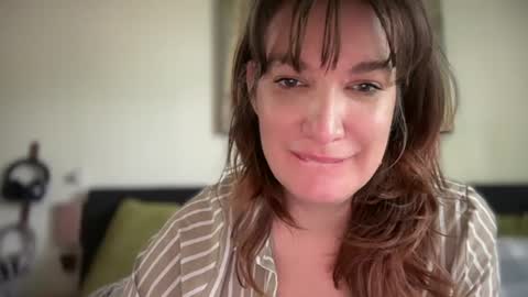 Snapshot of mossy_mommy chatting on July 22, 2:09 pm Mossy Mommy online show from July 22, 2:09 pm
