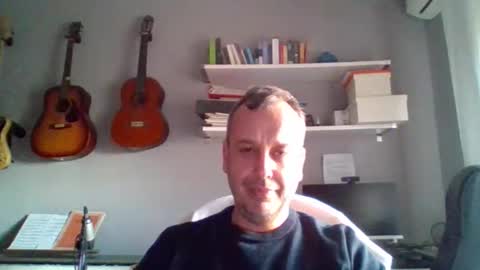 Snapshot of mot_ron79 chatting on February 24, 4:16 pm mot_ron79 online show from February 24, 4:16 pm