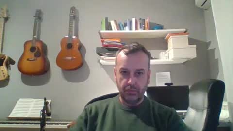 Snapshot of mot_ron79 chatting on March 4, 4:46 pm mot_ron79 online show from March 4, 4:46 pm