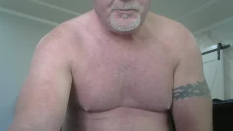 Snapshot of motorguy08 chatting on October 2, 3:08 pm motorguy08 online show from October 2, 3:08 pm