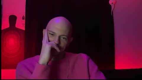 mount_vesuvius online show from October 17, 4:04 am