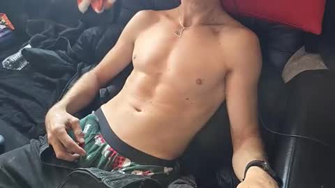 hot-caution online show from November 6, 7:59 pm