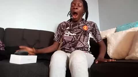 Snapshot of mouthymiss chatting on March 12, 9:55 am Mouthymiss online show from March 12, 9:55 am