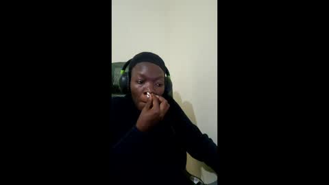 Mouthymiss online show from December 19, 7:21 pm