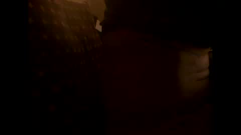 Snapshot of mowgli1977 chatting on December 24, 3:26 pm mowgli1977 online show from December 24, 3:26 pm