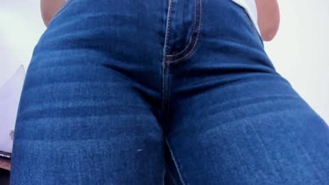 Snapshot of moxa_hot chatting on December 19, 2:02 pm moxa hot online show from December 19, 2:02 pm